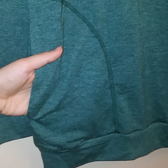 Teal Ruiyige long sleeve (with pockets) - Picture 3 of 4